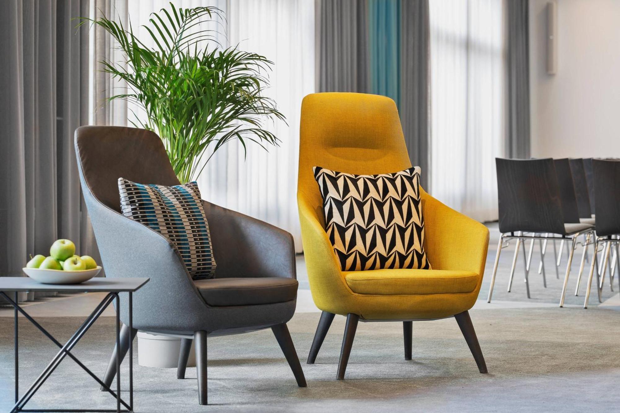 Отель Courtyard By Marriott Zurich North Экстерьер фото