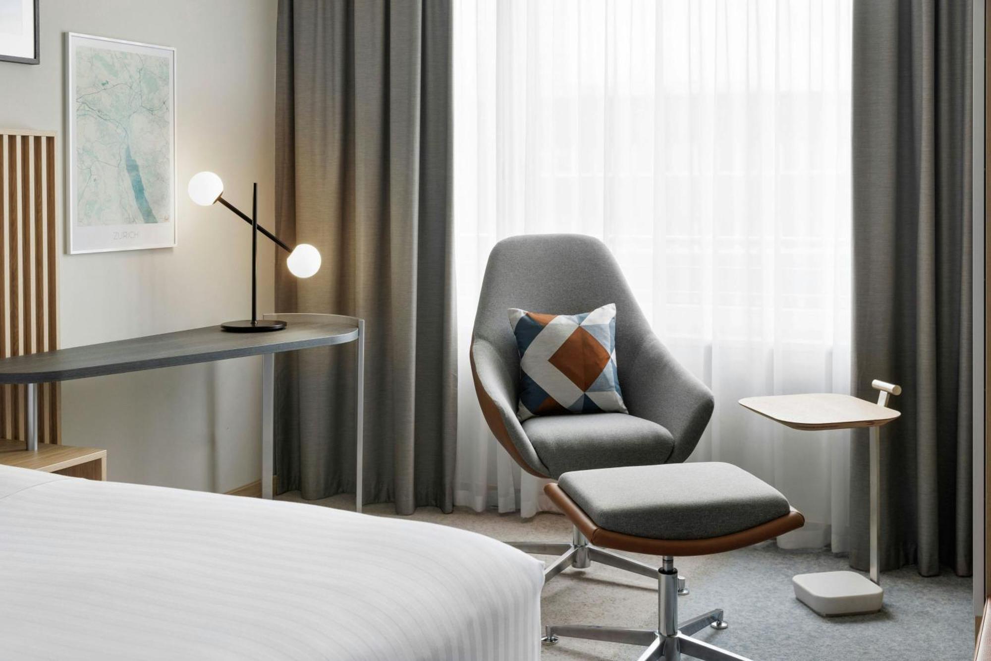 Отель Courtyard By Marriott Zurich North Экстерьер фото