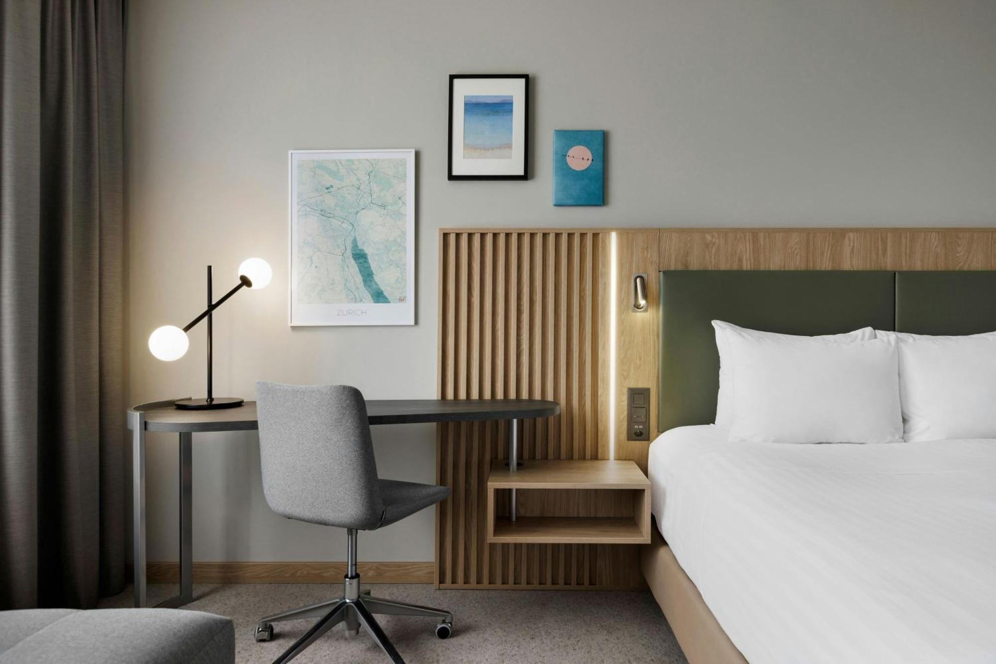 Отель Courtyard By Marriott Zurich North Экстерьер фото